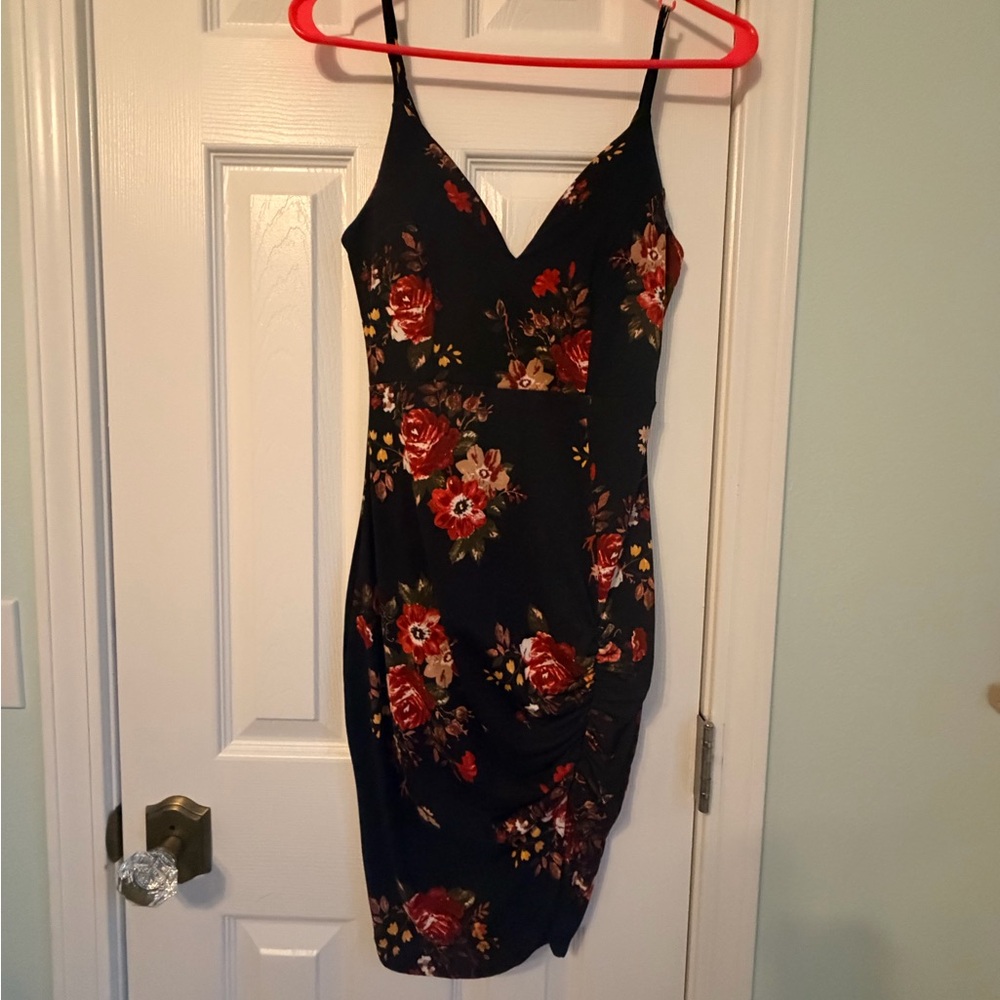 Olive Tree Floral Black Dress Size Small